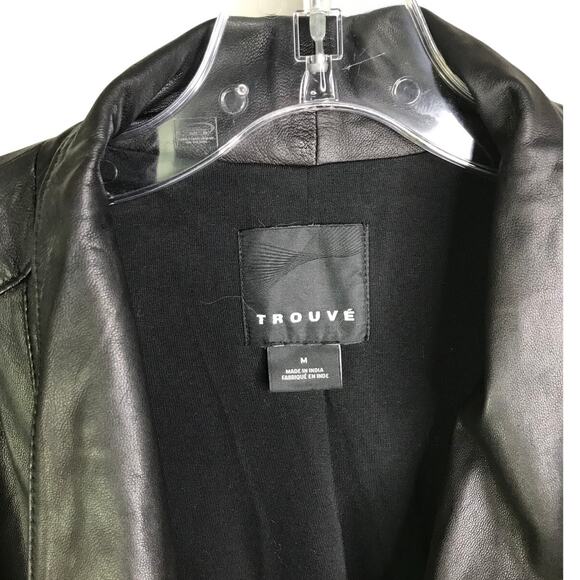 Trouve Leather Jacket Womens Size Medium Black Clasp Stretch Panels - Picture 2 of 9